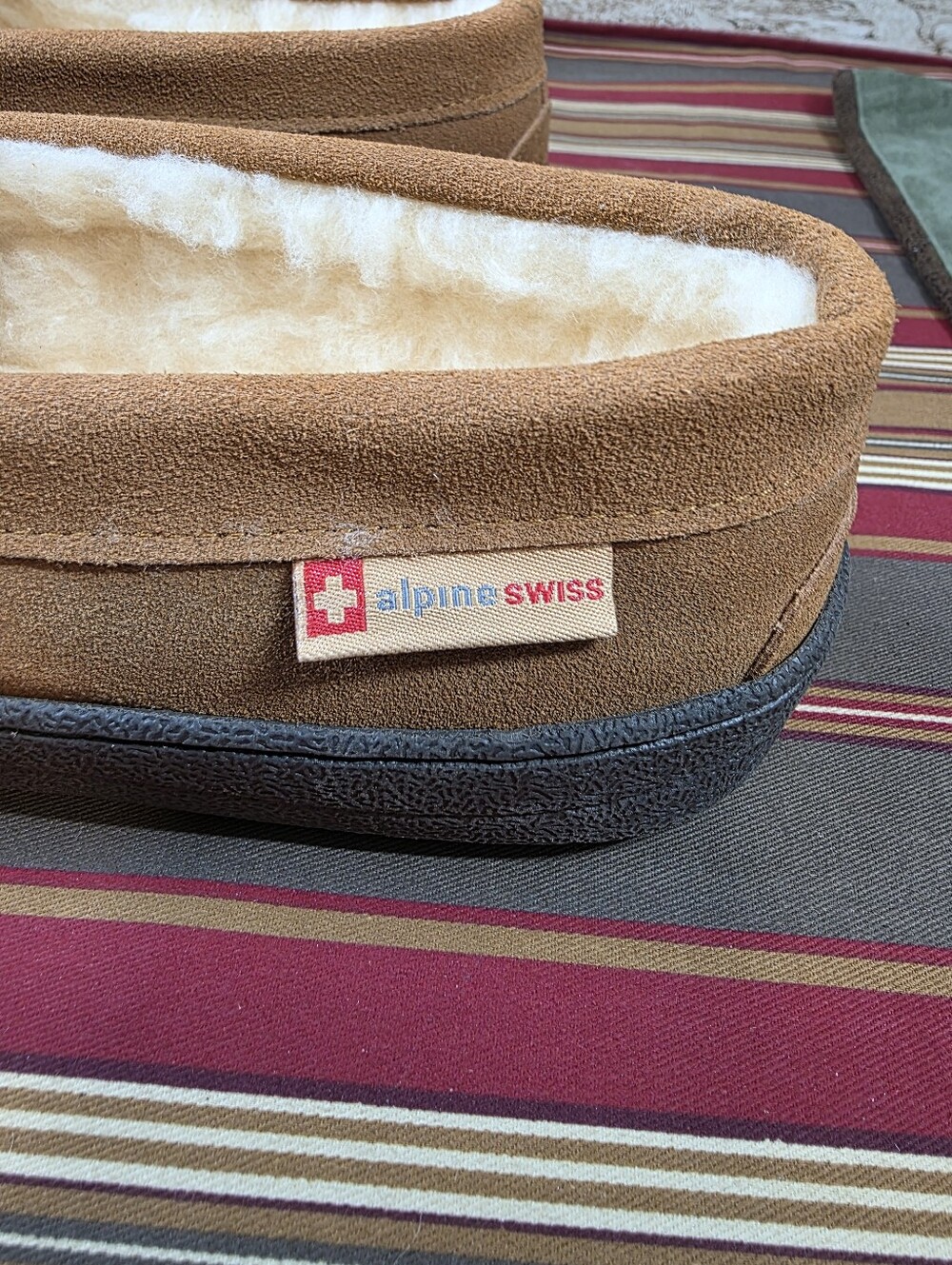Alpine Swiss Yukon MEN'S Suede Slippers - Picture 2 of 6